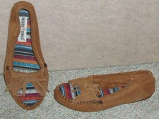 Women's brown suede MINNETONKA Arizona Kilty moccasins shoes 402K Aztec, size 8