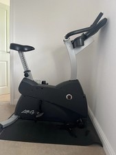 Life Fitness C3 Upright Cycle with GO Console