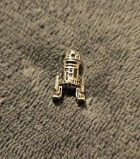 ThinkGeek Star Wars R2D2 Bracelet Charm