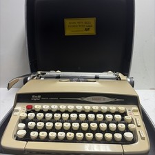 Vintage Smith Corona Galaxie II Portable Manual Typewriter w/ Hard Case 