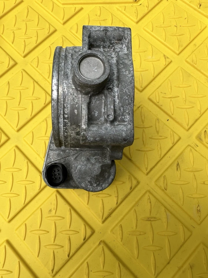 BMW X5 V8 2007-2010 OEM carrocería del acelerador 4,8 L 650i 750i 13547535308 Foto 4 de 4