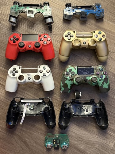 Lot of PS4 Controllers + Parts, Buttons, Casing, batteries, Playstation ...