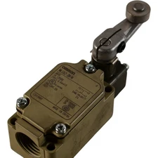 NEW Omron WLCA2-2N-N Limit Switch Roller Lever IP67 General Purpose 10A