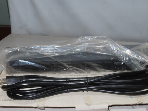 Tripp Lite PDUMH15 PDU Metered 120V 15A 13 Outlet Metered Rack - Picture 2 of 4