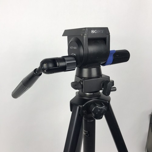 Sony VCT-600 Adjustable 6’ Ft Tripod Video Camera, Fluid Head, Locking Tilt Arm - Picture 8 of 13