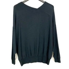 Cabi Beals Asymmetrical Sweatshirt Women’s Size M Soft Knit Dolman Sleeves 5322