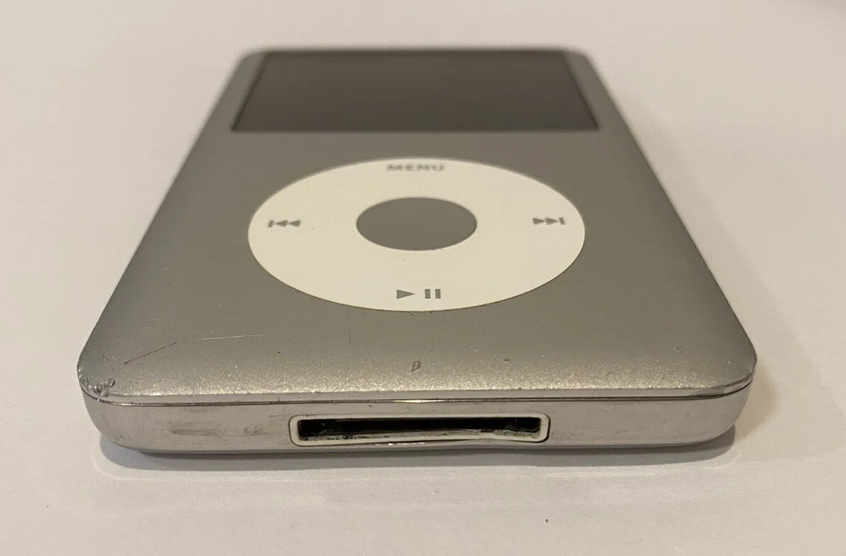 Apple iPod classic 6th Generation Silver (120 GB) Lines on Apple iPod classic 6th Generation Silver (120 GB) Lines on