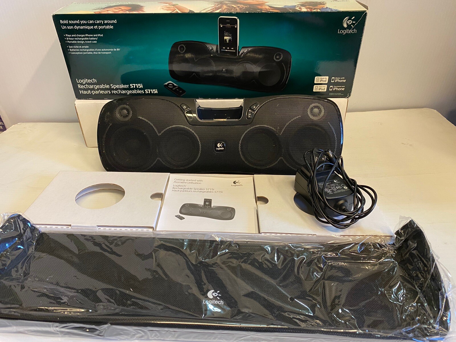 logitech rechargeable speaker s715i