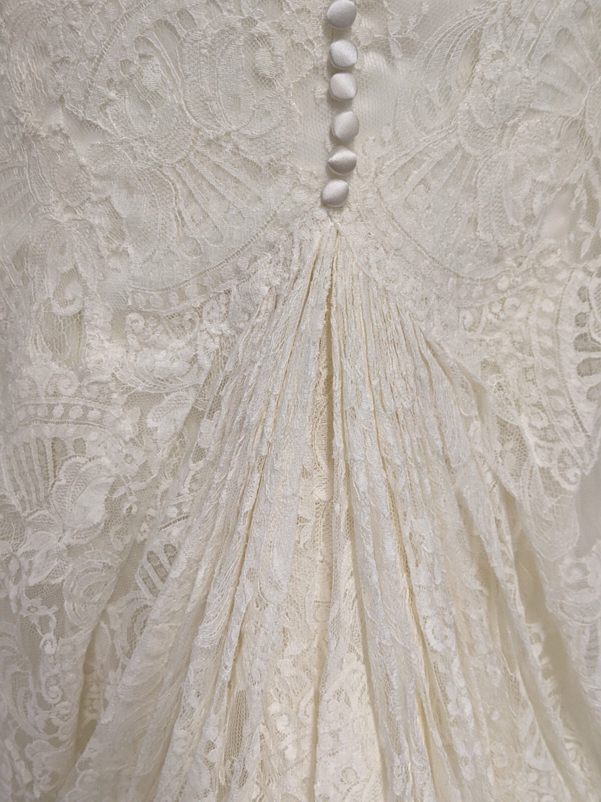 Kleinfeld Manhattan Wedding dress Mermaid 100 Silk l… Gem