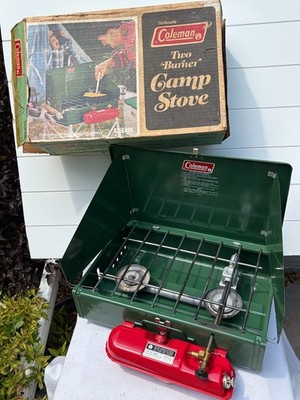 Vintage Coleman 425E Double Burner Stove 1977 425E4 Working Camp Camping