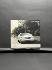 2005 Lincoln Town Car Original Sales Brochure / Sales Catalog