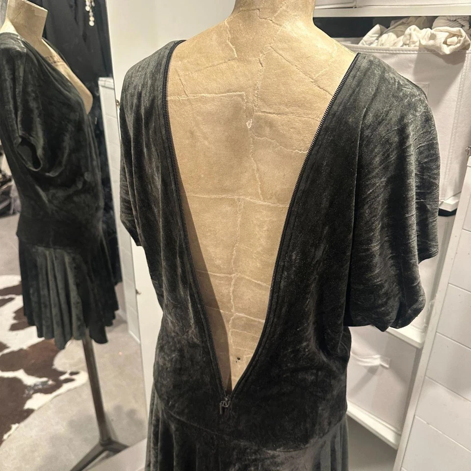 🖤 Minivestido de terciopelo con cremallera ajustable Jeans Plein Sud ultra raro (década de 1990) Foto 3 de 4