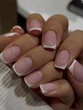 24Pcs/Set Short Square Fake Nails for Women Cute Bride Heart White French Tips F