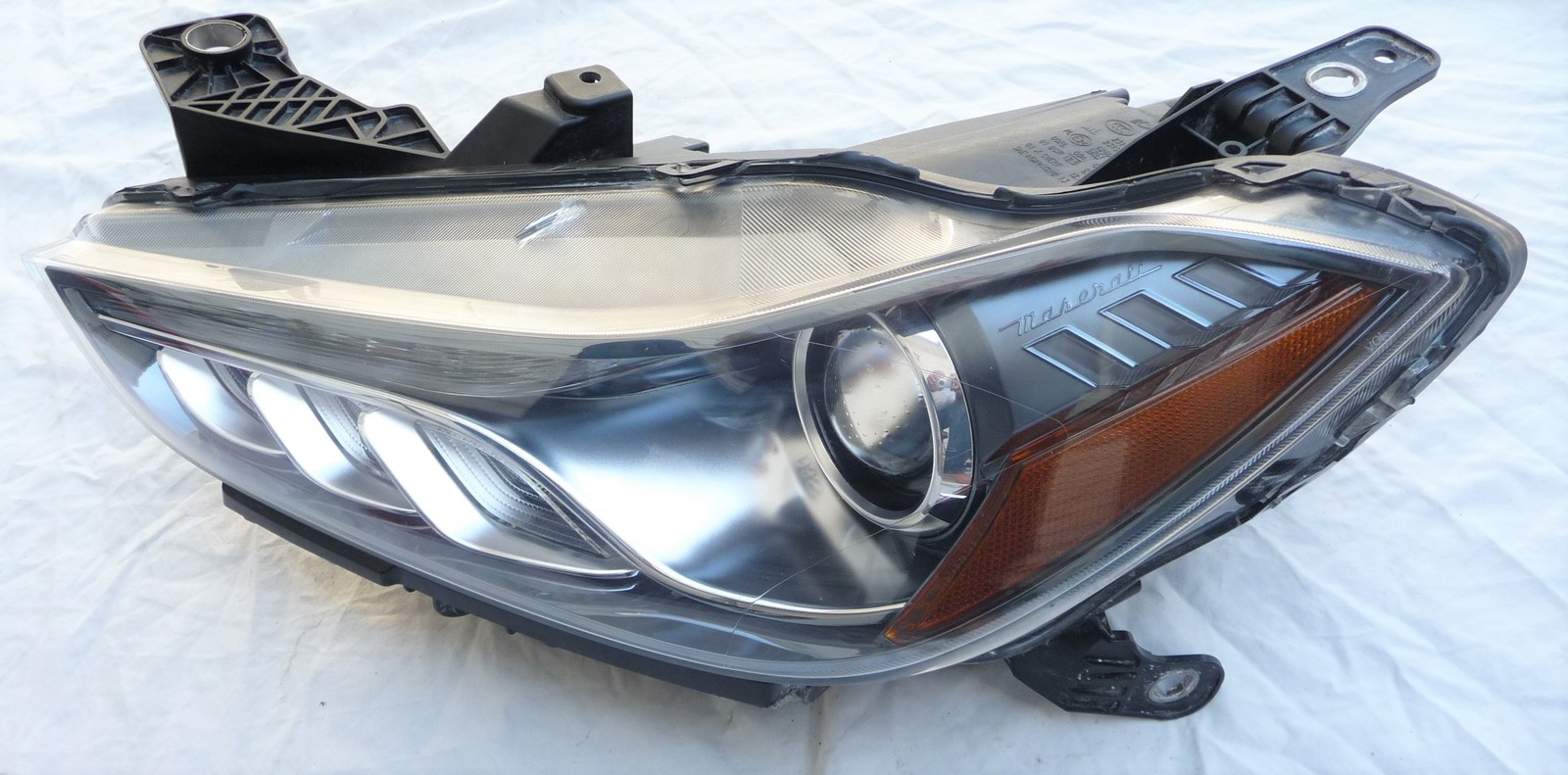 Maserati Ghibli 2014-2017 Left Headlight P/N 670005476