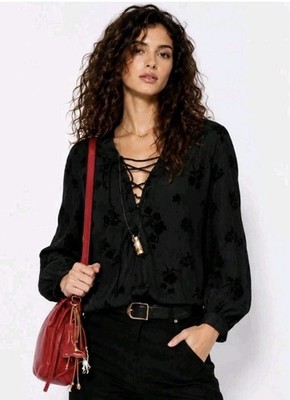 This Zadig & Voltaire Tamela floral blouse. Size XS Fits A Small. NWT. MSRP $368