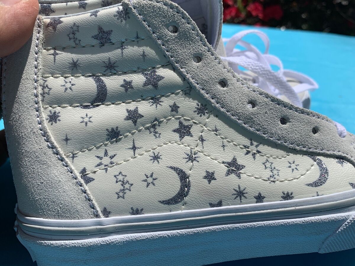 BRAND NEW Off the Wall VANS Moon & Stars Silver Glitter High BRAND NEW Off the Wall VANS Moon & Stars Silver Glitter High