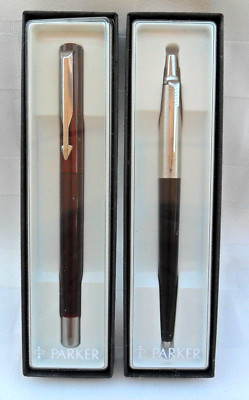 NEW LOT OF 2 PARKER PENS -1 BALLPOINT PEN ARROW CLIP & 1 ROLLERBALL ARROW CLIP