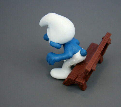 Smurfs 40220 School Desk Super Smurf Figure Schleich Germany 81 Peyo - Picture 2 of 2