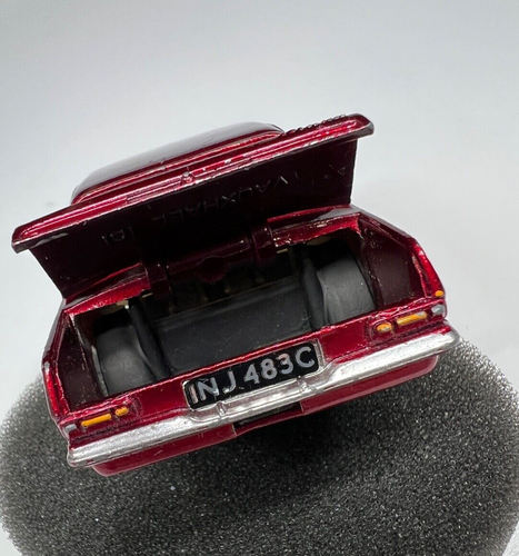 Dinky Toys 151 Vauxhall Victory 101 Burgandy All Original - Picture 12 of 18