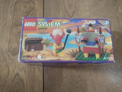 Lego Islanders King Kahuka Throne 6236 New in Box
