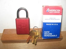 American Lock Padlock  Series 1105  w/3 Keys - NICE - USA