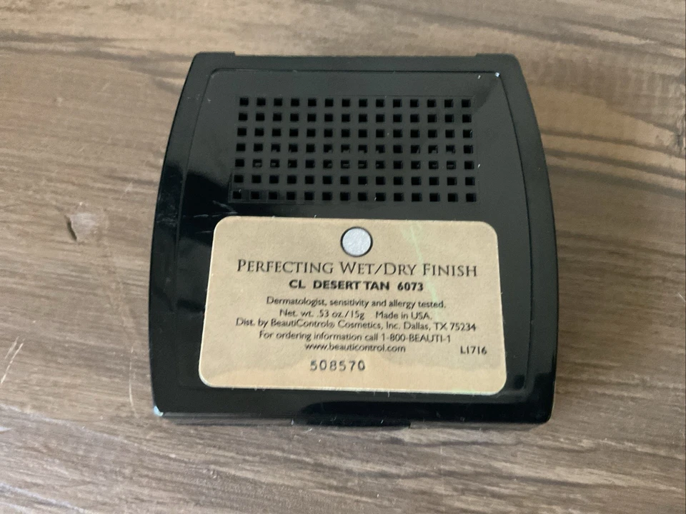 Beauticontrol Perfecting Wet/Dry Finish Foundation Desert Tan 6073-Discontinued - Image 3 of 3