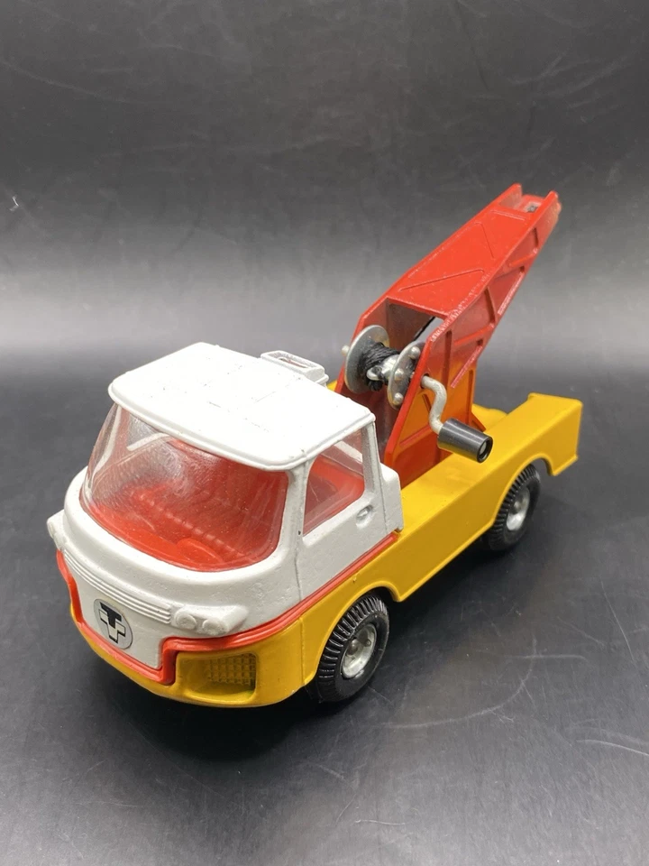 Corgi 703 5" Turbine Breakdown Wrecker Yellow Vintage Collectible Toy Truck - Image 2 of 4