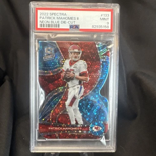 2022 PANINI SPECTRA PATRICK MAHOMES II #133 NEON BLUE DIE-CUT 37/50