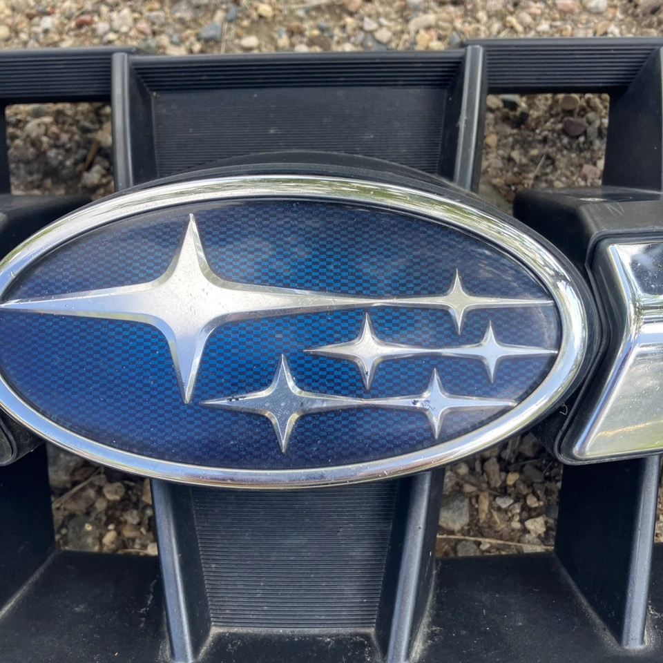 Parrilla superior delantera Subaru Outback 2008 a 2009 N5507 DG fabricante original Foto 2 de 4