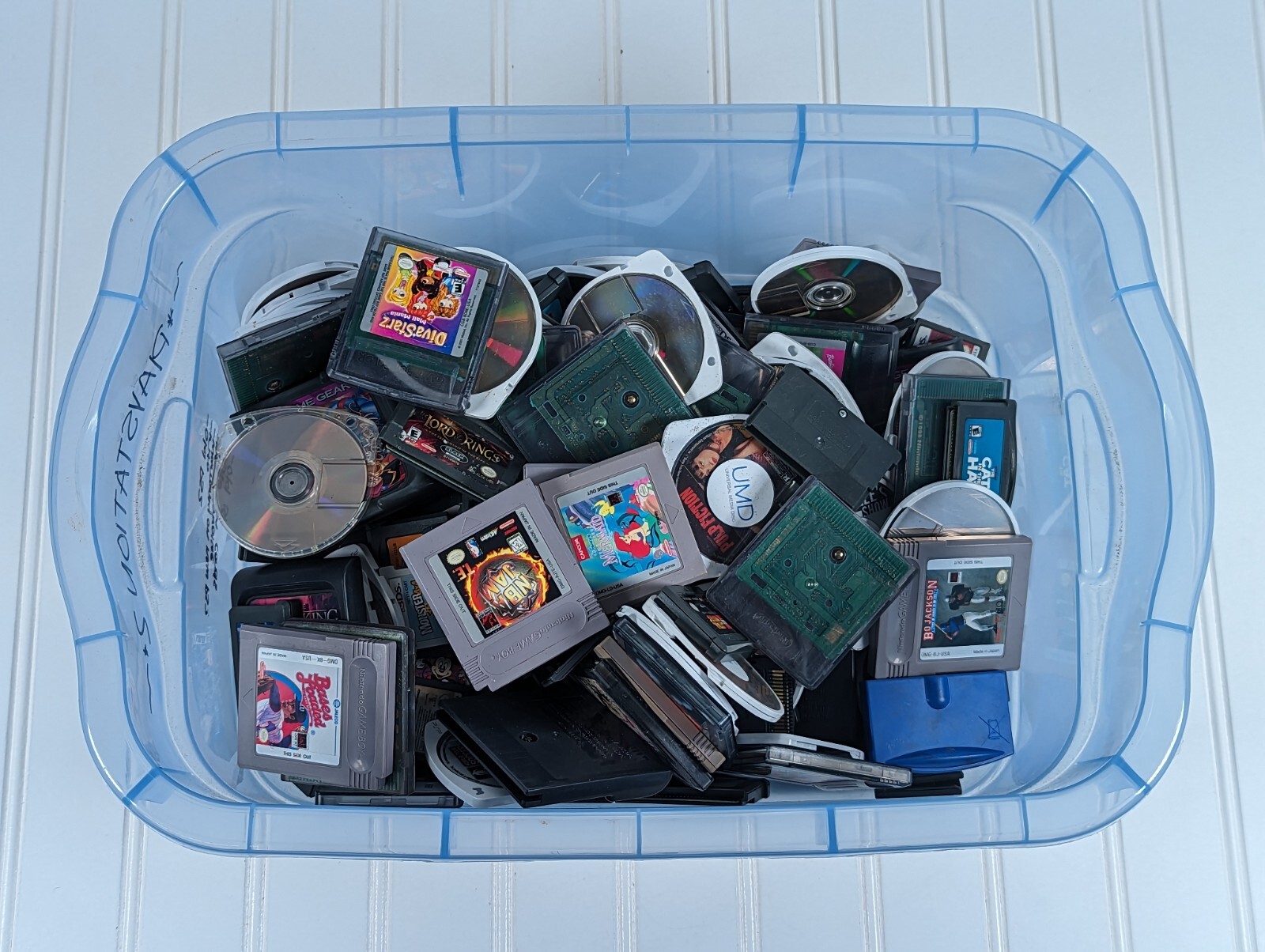 Lot of 120 Cartridge Resale Bulk Lot Nintendo Gameboy DS PSP Game Gear