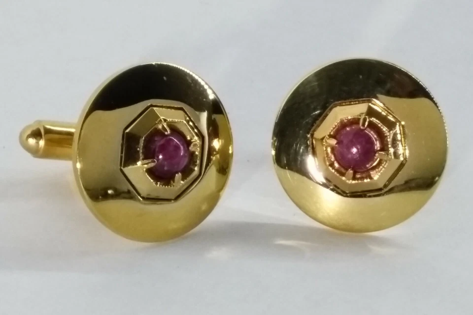 Vintage Sterling Silver 24kt Gold KaratClad Synthetic Ruby Cufflinks - Image 2 of 4