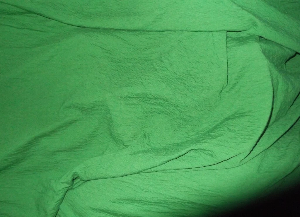 MOSS GREEN CRINKLE TEXTURED KNIT FABRIC STRETCH 150 cm WIDE NEW AUSTRALIA
