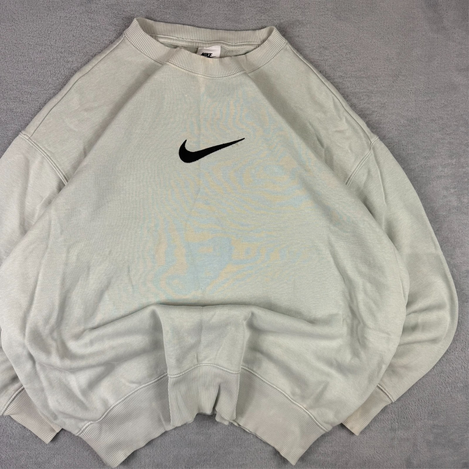 Vintage Nike Sage Green Big Centre Swoosh Embroidery Small Pullover Sweatshirt image 3