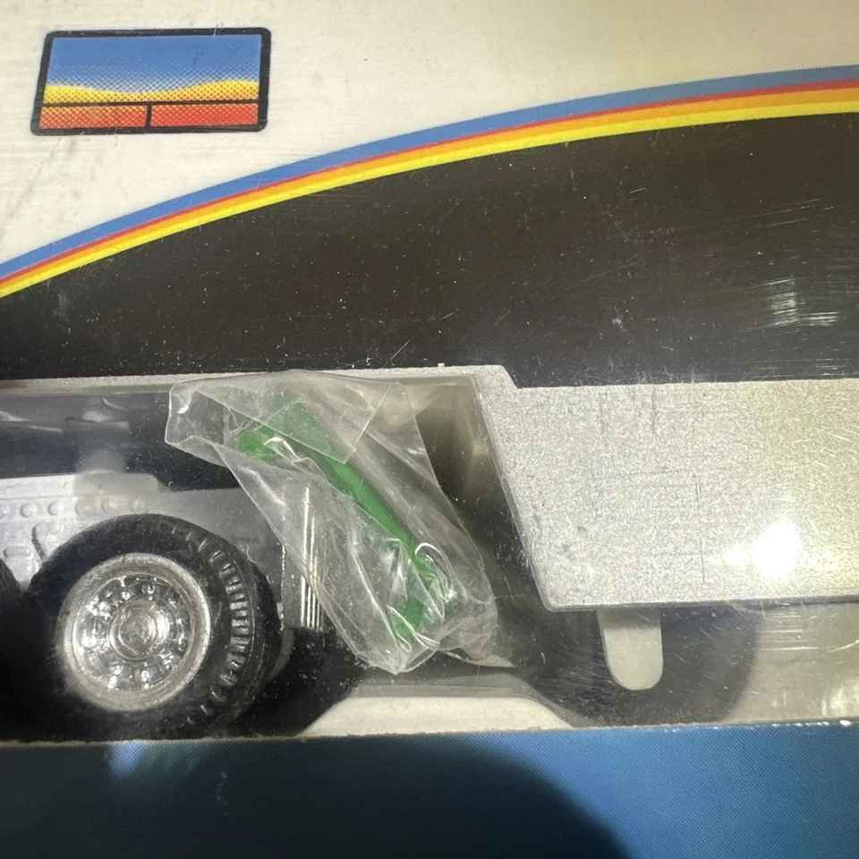 IMAGEN DE CARRERA CORGI - KENWORTH RACE TRANSPORTER MOPAR (DAVID ALDERMAN) con certificado Foto 4 de 4