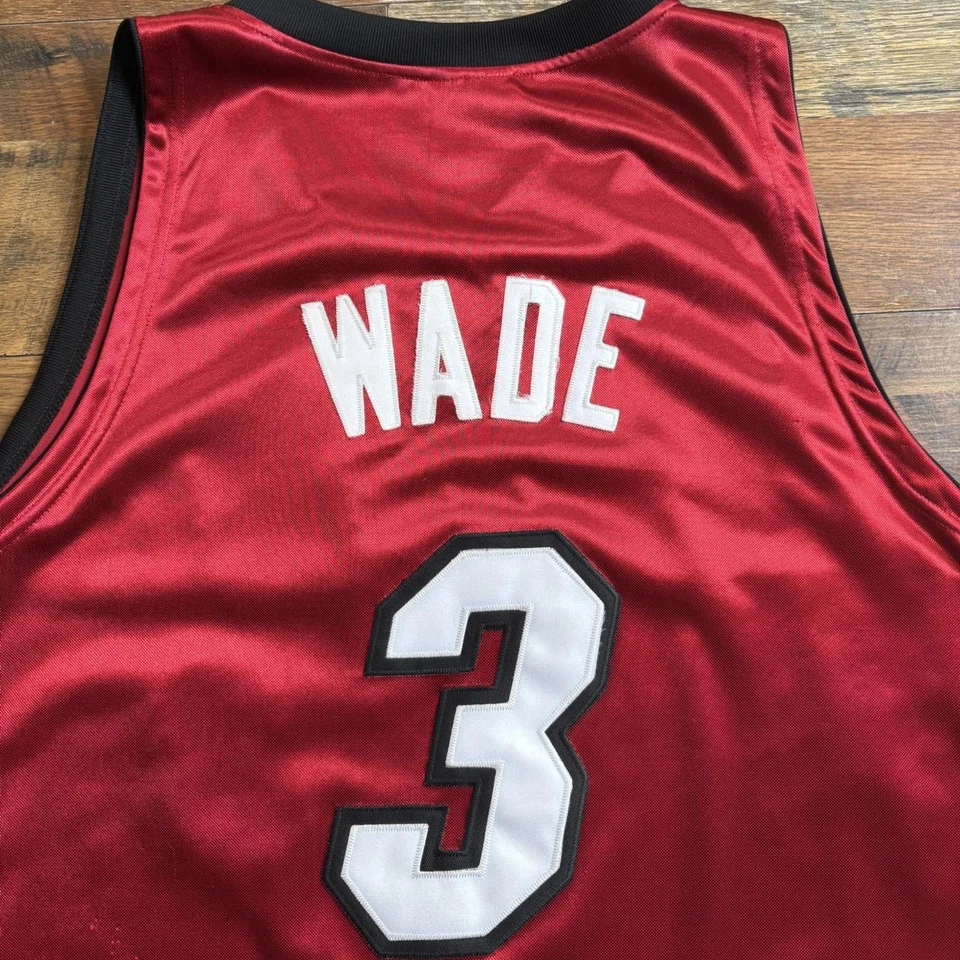 Vintage Reebok NBA Miami Heat Dwayne Wade Official All Stitched Home Jersey - Image 4 of 4