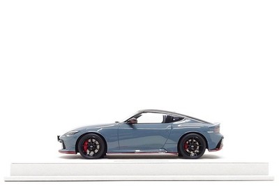 Make Up Eidolon 1:18 Nissan Fairlady Z NISMO in Stealth Grey (EML109A)