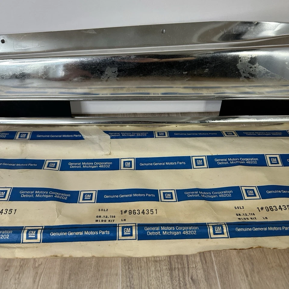 Chevy Monte Carlo LH нижняя задняя четверть отделка молдинг новый из старых запасов 1974-77 9634351 - Изображение 4 из 4