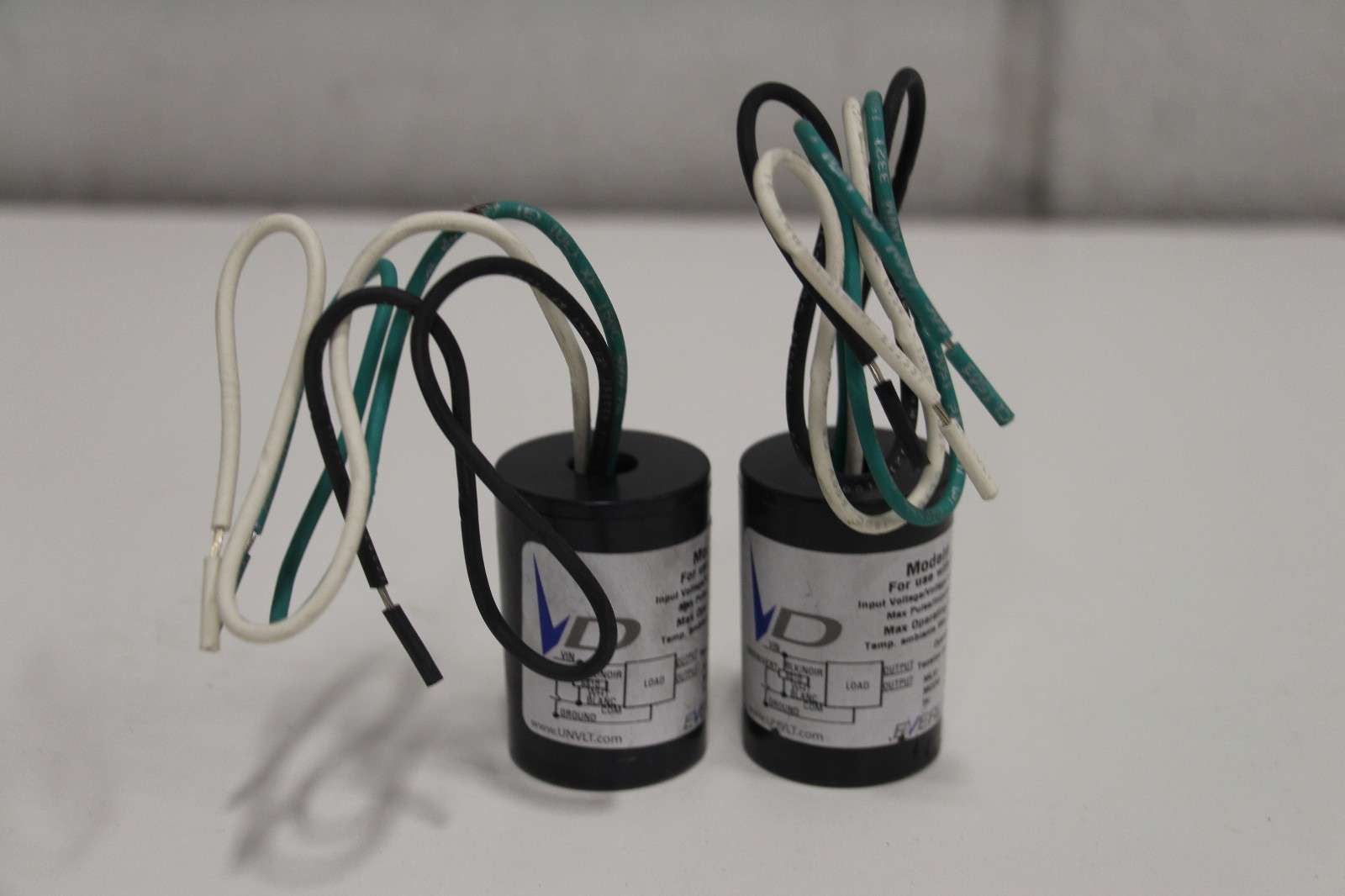 Lot of (2) EverLine SS10277 LED Surge Protector for Use with Drivers & Ballasts for sale online