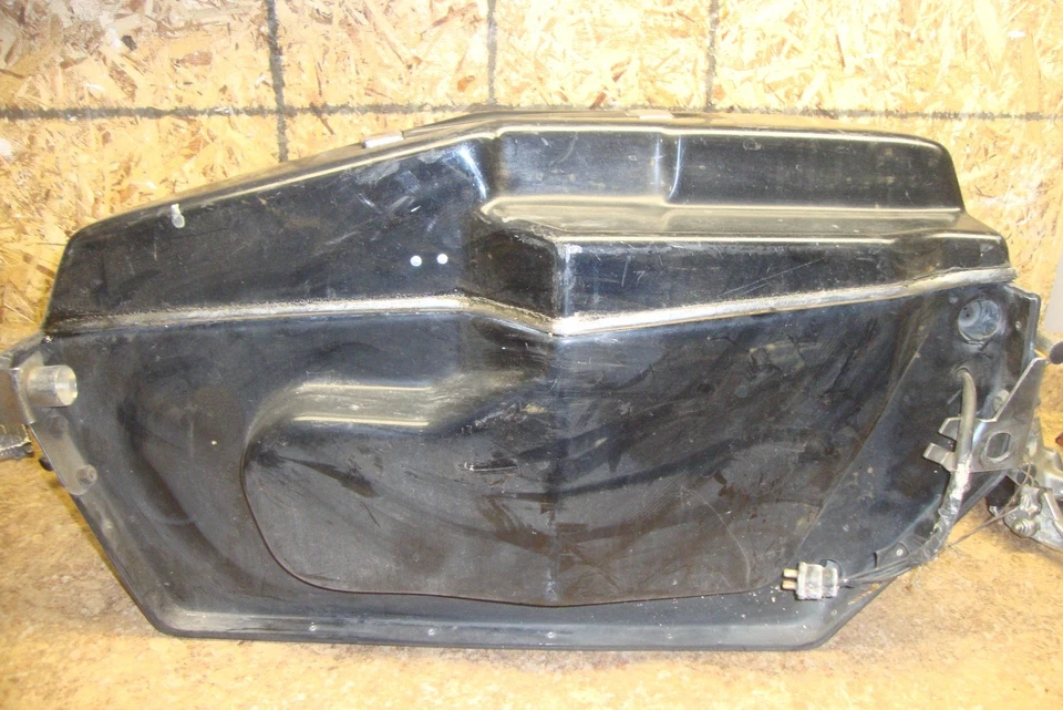 Equipaje trasero derecho Honda GL1100 GL 1100 1980 ala dorada alforja caja Foto 3 de 4