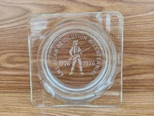 Vintage American Revolution Bicentennial Ashtray 1776-1976 Musket Glass Souvenir