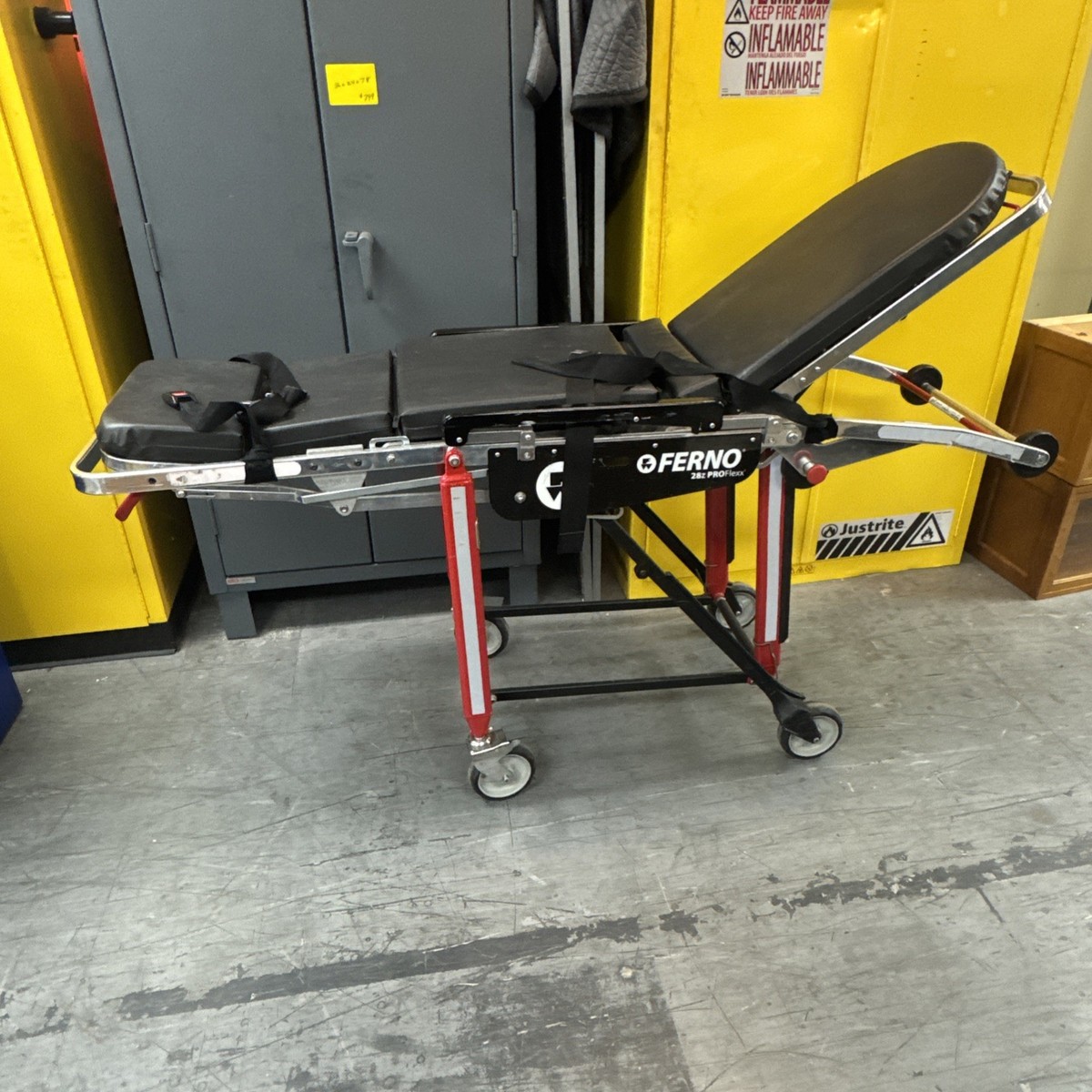 FERNO　救急ベスト　XL Ferno 28Z Pro Flexx Ambulance Stretcher W/MATTRESS | eBay