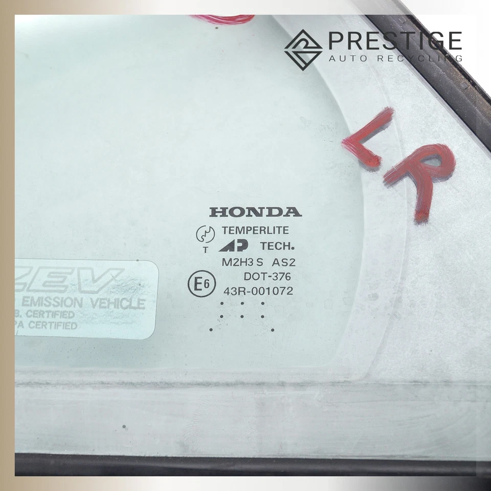 2003-2007 HONDA ACCORD Door Vent Quarter Window Glass Rear Left 73455-SDA-A10 - Изображение 3 из 4