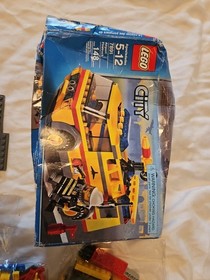 LEGO City 7891 Airport Fire Truck  RARE! Engine Emergency Rescue Town