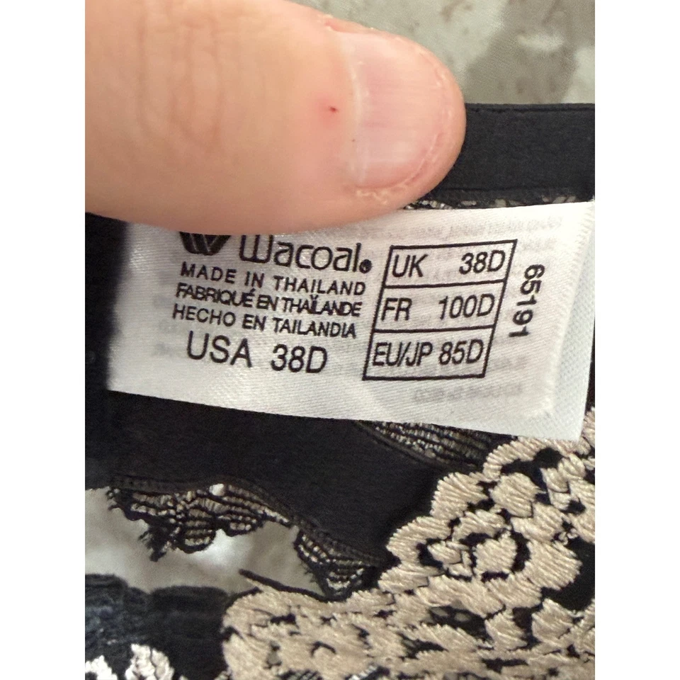Wacoal Black Lace Floral Underwire Bra 38D Unlined Embroidered - Image 2 of 3