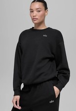 NWT Women s ALO Accolade Crew Neck Pullover Black Size Medium