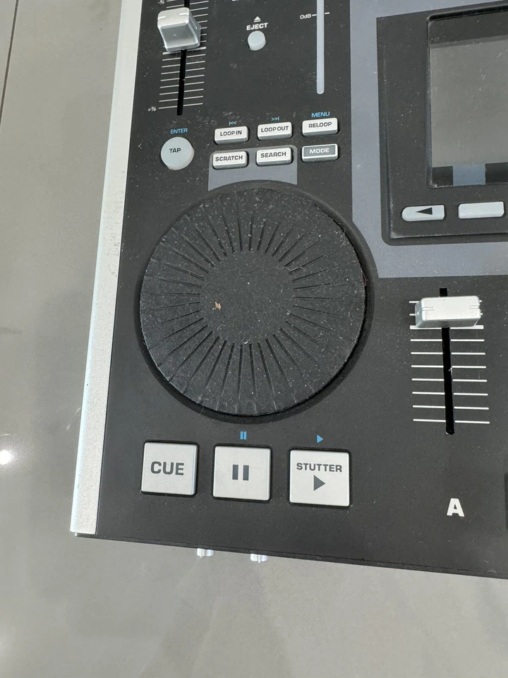 Numark iDJ2 DJ Station Mixer Controller iPod Dock Mixing Station Pro Audio *READ - Image 4 of 4