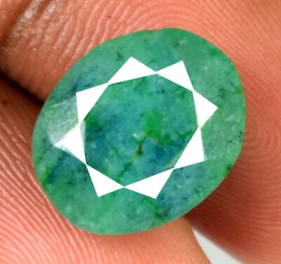 Émeraude Naturelle De Colombie 8,42 Carats – Forme Cœur – Certifiée GIL – Huilage Résine