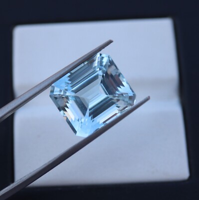 8,4 kt 12,8 x 11,2 mm natürlicher mittelblauer Aquamarin facettierter Kissen ...