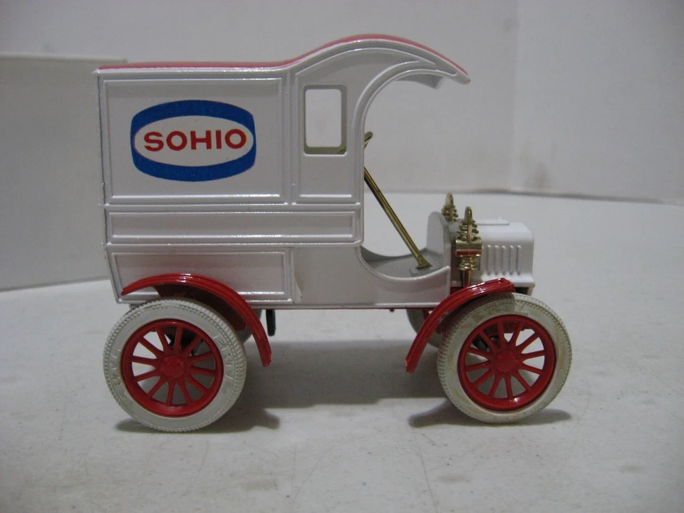 ERTL #9400 1905 Ford Delivery Car SOHIO Banco de bloqueo blanco/rojo Foto 4 de 4