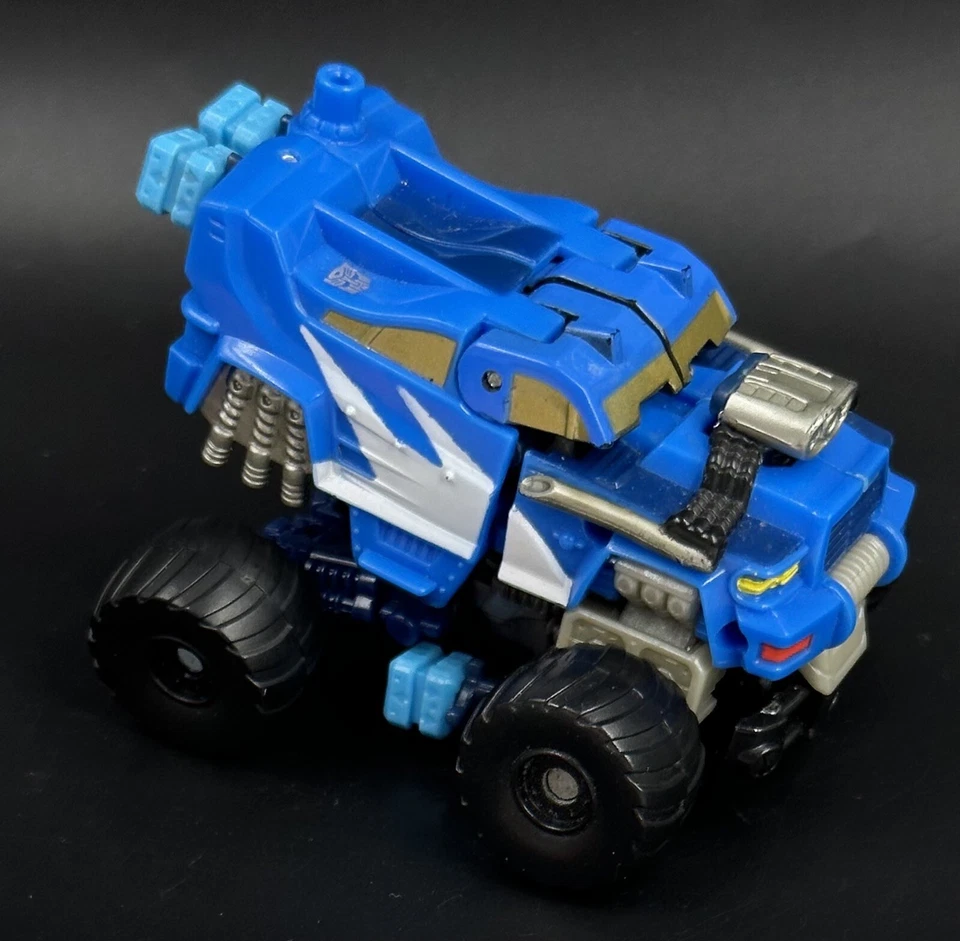 Transformers 2011 SALVAGE Power Core Combiners Autobot Commander  - Image 2 of 4